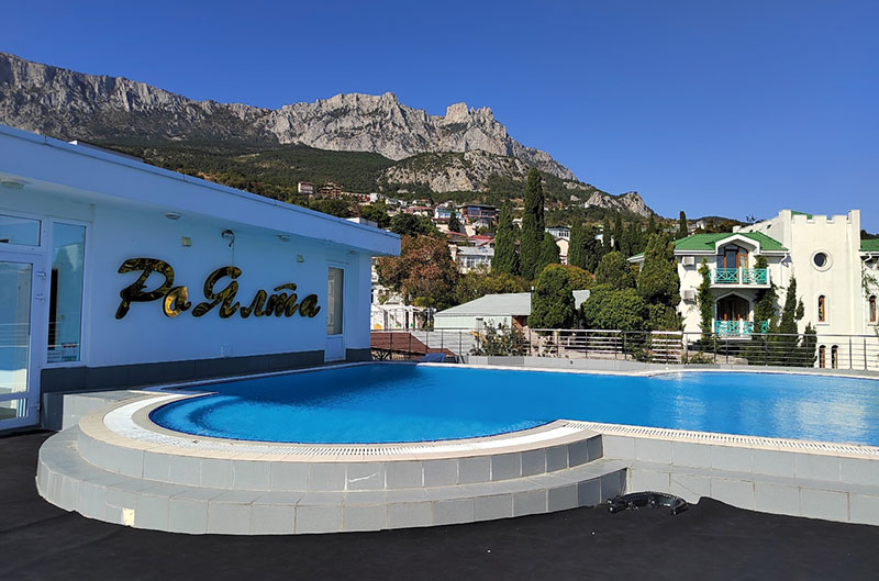 Новый год 2026 в гостнице Роялта